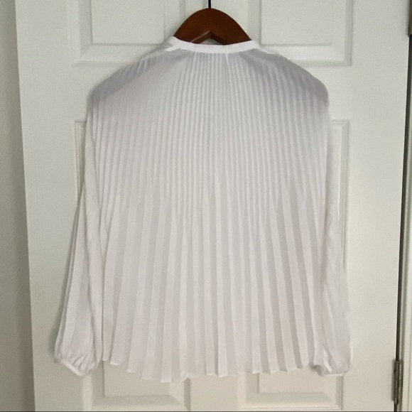 Vince chevron pleated white blouse XS - Picture 2 of 5